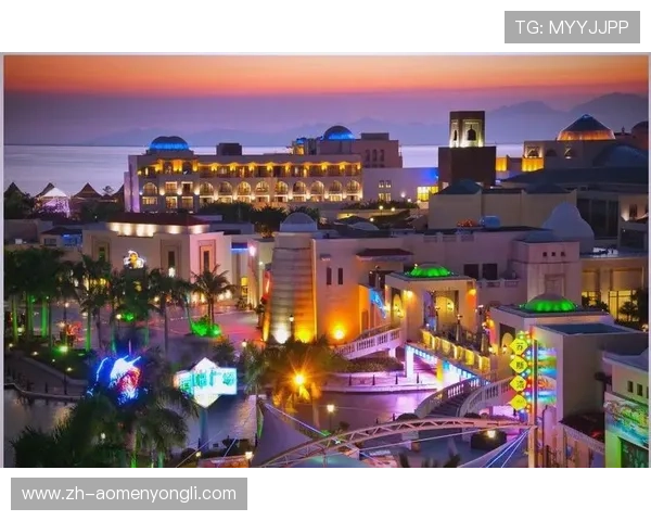 澳门渔人码头夜景璀璨迷人，带你领略海港的浪漫与繁华